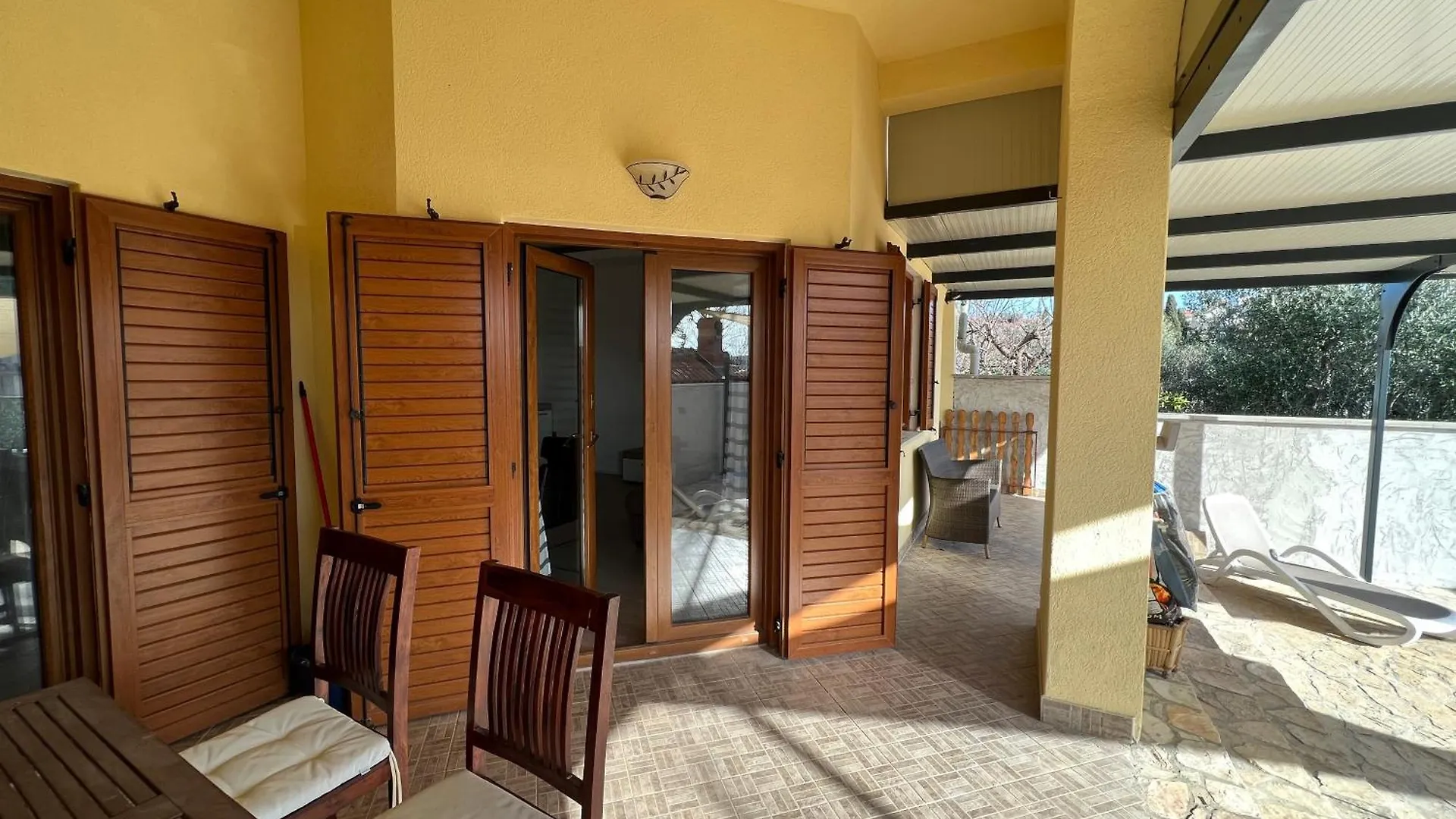 Apartment Authentische Ferienwohnung Sunshine Vinkuran